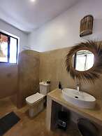 SAND BEACH PALM RESIDENCE