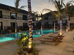SAND BEACH PALM RESIDENCE