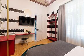 MEDLEY Conceptual Living & Spa