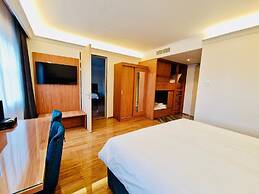 Chasse Residency Hotel