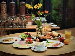 Chasse Residency Hotel