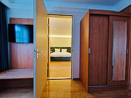 Chasse Residency Hotel