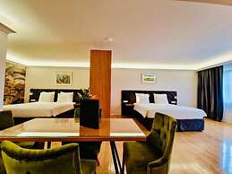 Chasse Residency Hotel