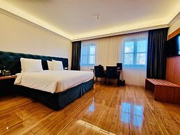 Chasse Residency Hotel