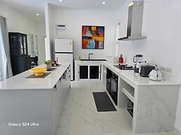 Bougain Villas Salad Beach