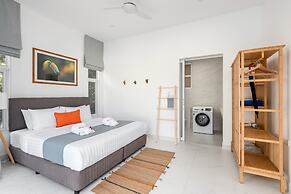 Bougain Villas Salad Beach