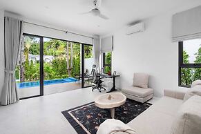 Bougain Villas Salad Beach