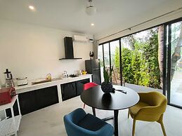 Bougain Villas Salad Beach
