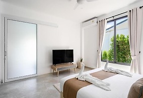 Bougain Villas Salad Beach
