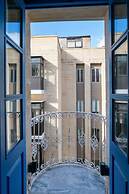 Mandera's Boutique Suites & Dorms