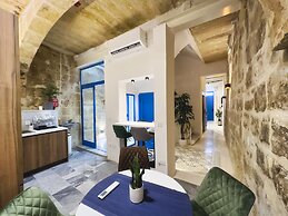 Mandera's Boutique Suites & Dorms