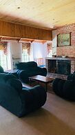 Pinetree Inn Hotel
