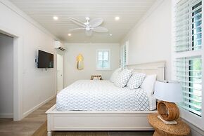 Pineapple House 4 Bedroom Home