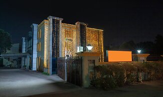 Treebo Y Hotels Elite, Khandagiri