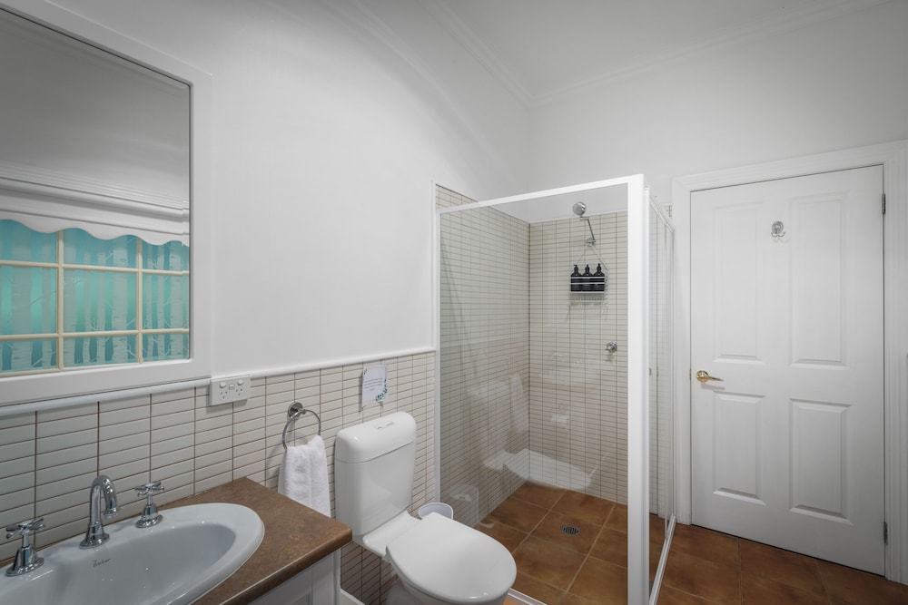 Magical Lucindale - 4 Bedroom House
