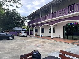 Hotel O Brick Cottage Homes