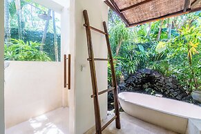 Villa Ku Besar by Villa Finder