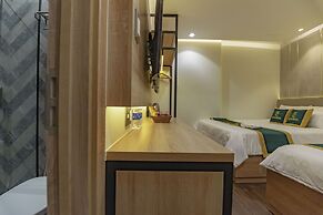 The Elite Hotel