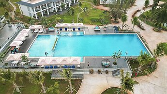 Emerald Ho Tram Resort