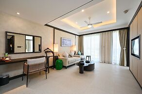 Emerald Ho Tram Resort