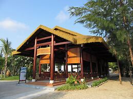 Emerald Ho Tram Resort