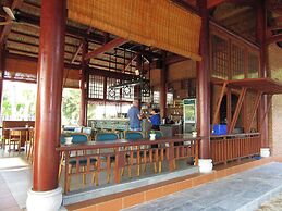 Emerald Ho Tram Resort