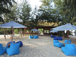 Emerald Ho Tram Resort