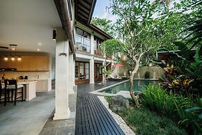 Villa Pulung Jimbaran by Nakula