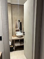 Faces & Places Boutique Hotel