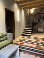 Faces & Places Boutique Hotel