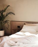 Faces & Places Boutique Hotel