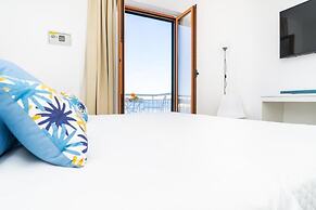 Sapphire Rooms