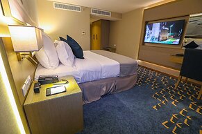 Cheerful Al Waha Unayzah Hotel