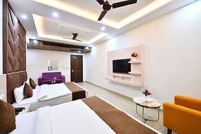 Click Hotel Narayana