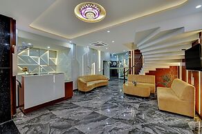 Click Hotel Narayana