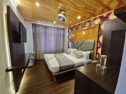 Seven Hills Hotel Srinagar