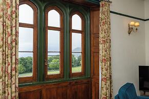 Watermouth Castle, Penn-curzon Apartment