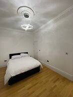 Charming 1-bed Apartment in Wolverhampton