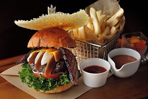 DoubleTree by Hilton Osaka Castle