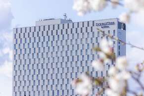 DoubleTree by Hilton Osaka Castle
