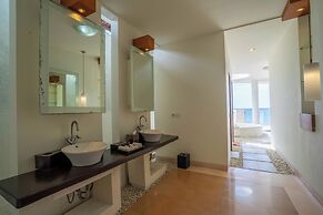 Lawira Beach Villa Lovina