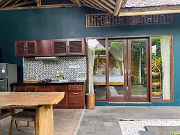 Joyously Raw Villas
