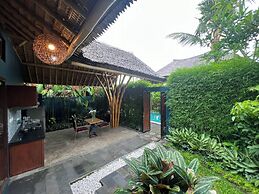 Joyously Raw Villas