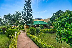 Tusk And Roar Resort Petfrindly Jungle Cottages