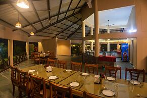Tusk And Roar Resort Petfrindly Jungle Cottages