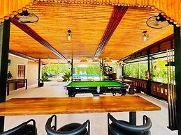 AJ Paradise Resort