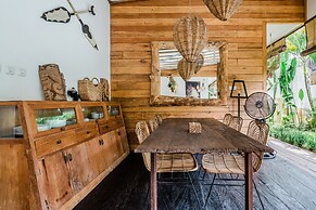 Kula Villa by Betterplace