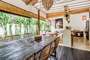 Kula Villa by Betterplace