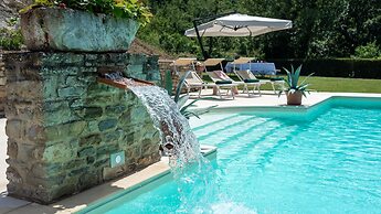 Heartbreaking Charming Villa in Chipieri - Marche
