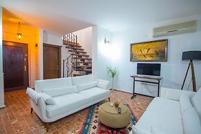 Villa London